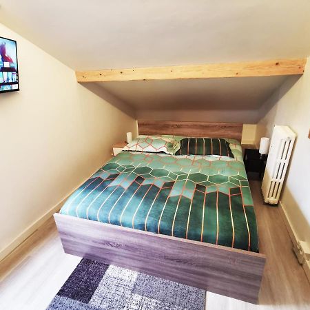 Bagneux Paris Confort Netflix Rer B Luaran gambar