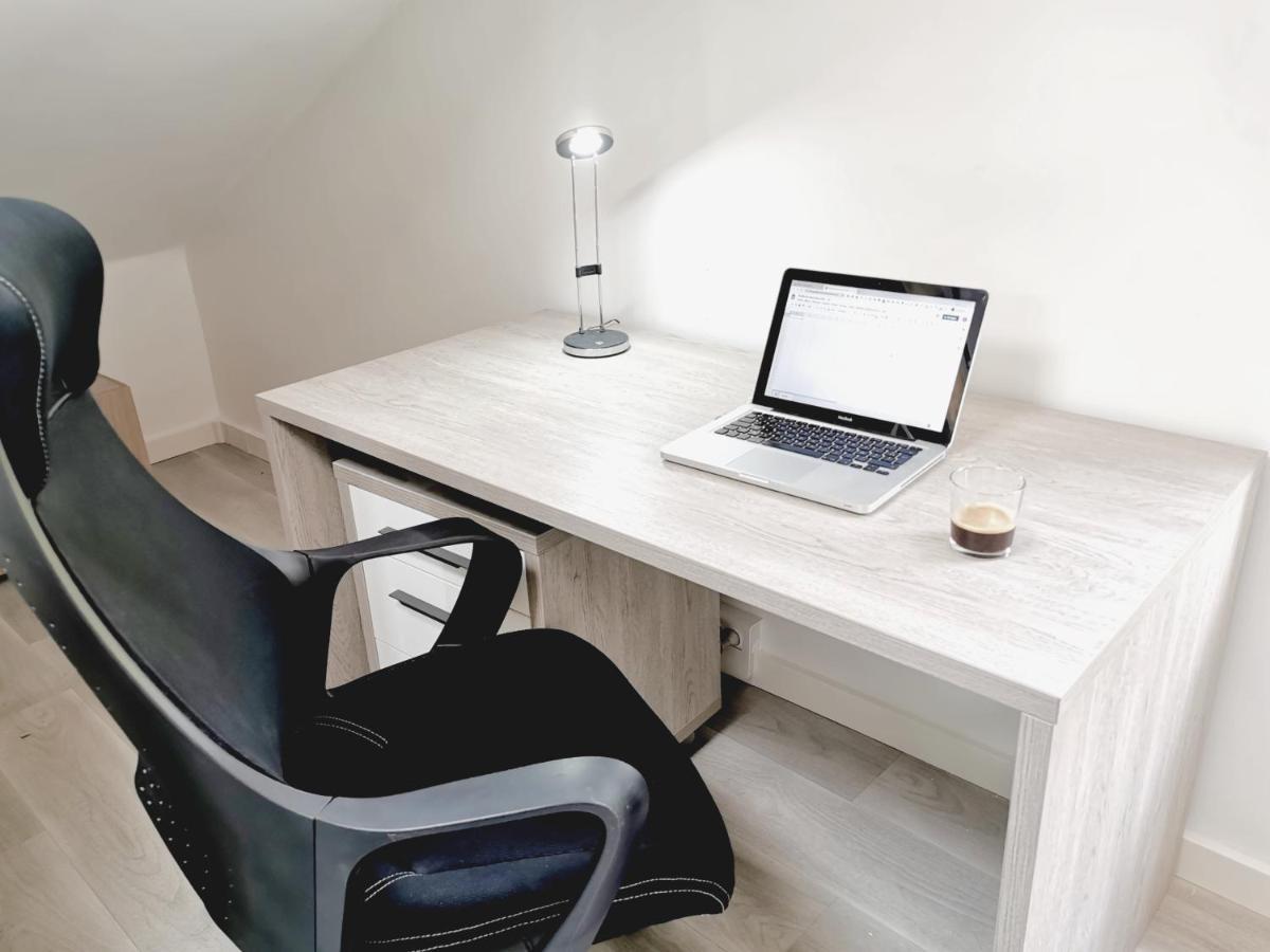 Bagneux Paris Confort Netflix Rer B Luaran gambar