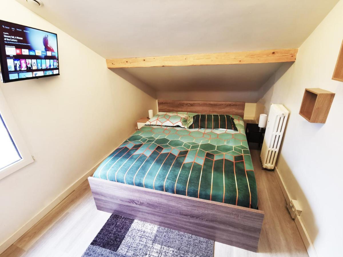 Bagneux Paris Confort Netflix Rer B Luaran gambar